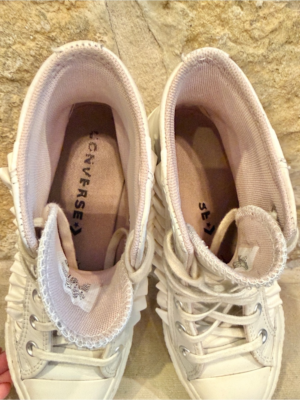 Converse CTAS Platform Lift Hi-Top White Leather Ruffle Sneakers Women's 6 - Picture 8 of 10